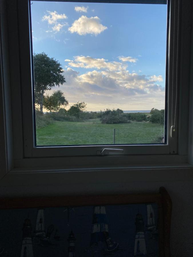 Freistehendes Einfamilienhaus Mit Boddenblick Naehe Ostsee Fuhlendorf  エクステリア 写真