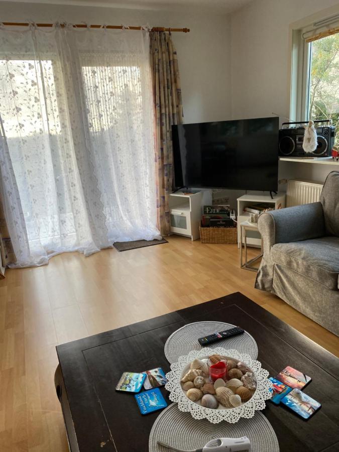 Freistehendes Einfamilienhaus Mit Boddenblick Naehe Ostsee Fuhlendorf  エクステリア 写真