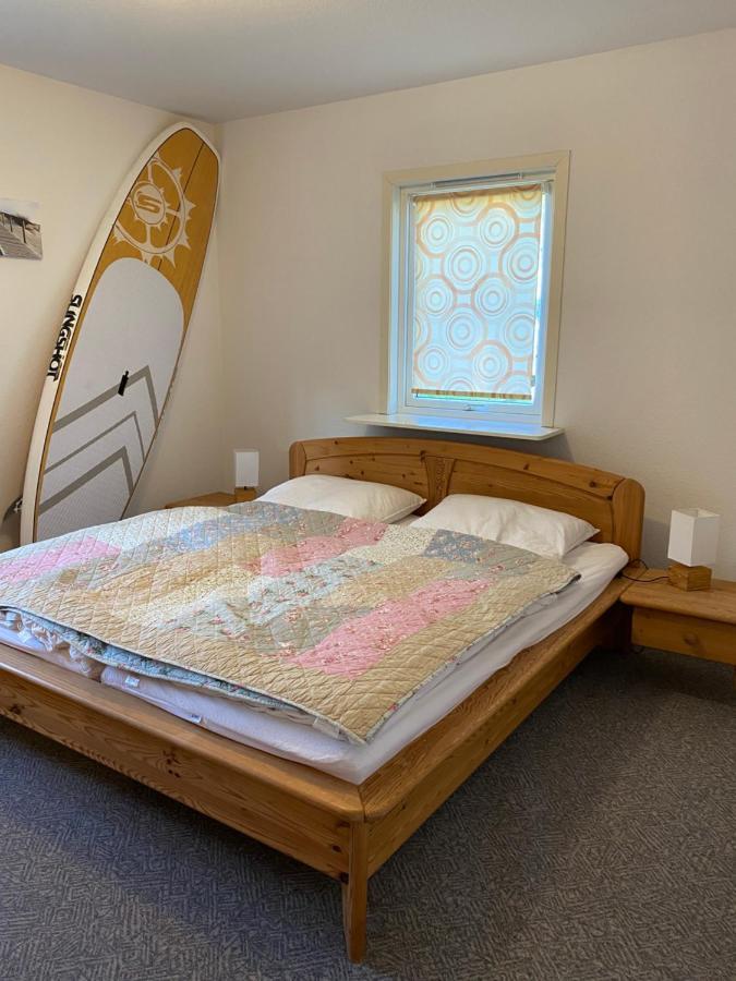 Freistehendes Einfamilienhaus Mit Boddenblick Naehe Ostsee Fuhlendorf  エクステリア 写真