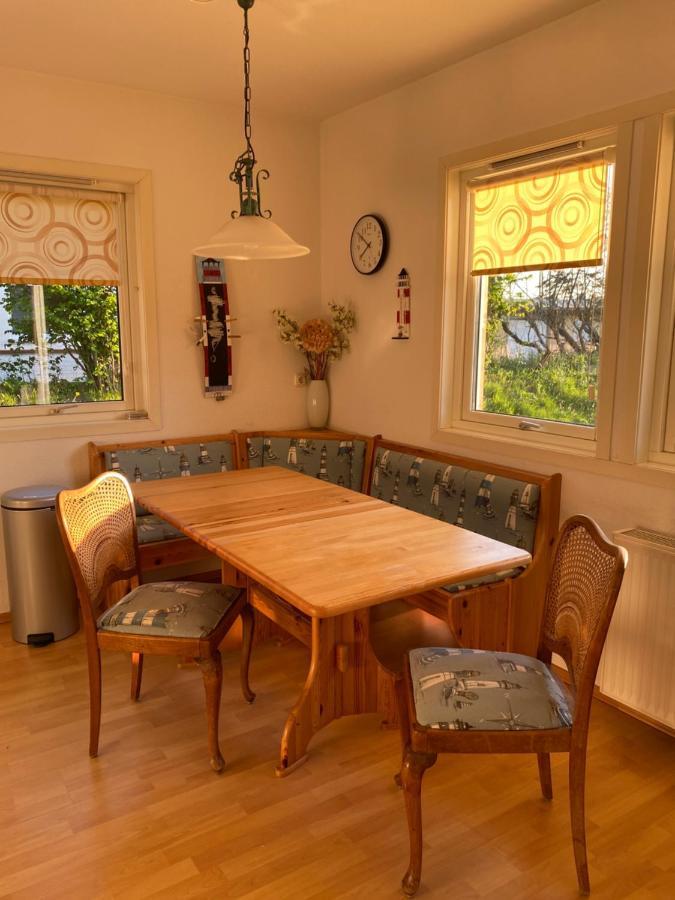 Freistehendes Einfamilienhaus Mit Boddenblick Naehe Ostsee Fuhlendorf  エクステリア 写真